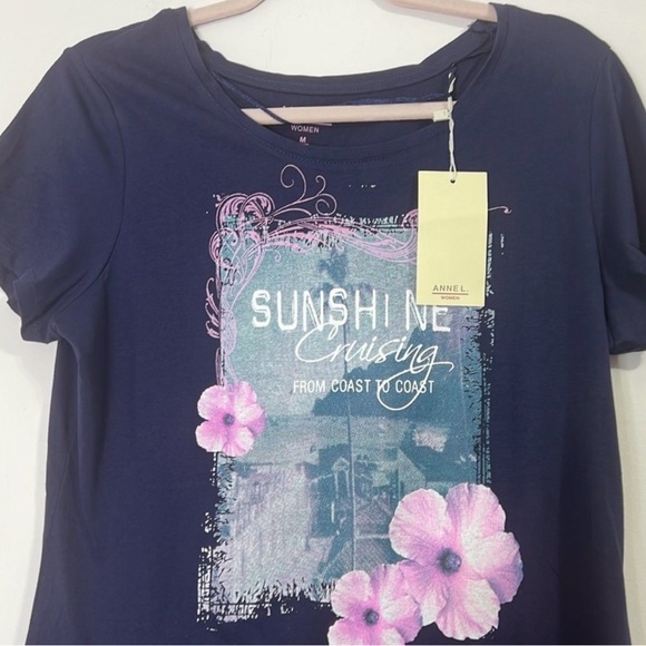 Sunshine Cruising from Coast to Coast Navy pink floral T Shirt Size Large NWT - Picture 2 of 4